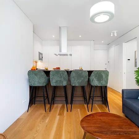 Whome Gem Close To Amoreiras And Rossio Apartman *