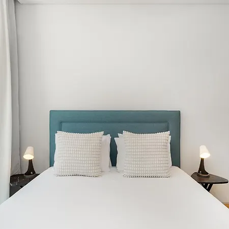 Whome Gem Close To Amoreiras And Rossio Lissabon