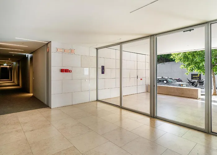 Whome Gem Close To Amoreiras And Rossio Lisboa