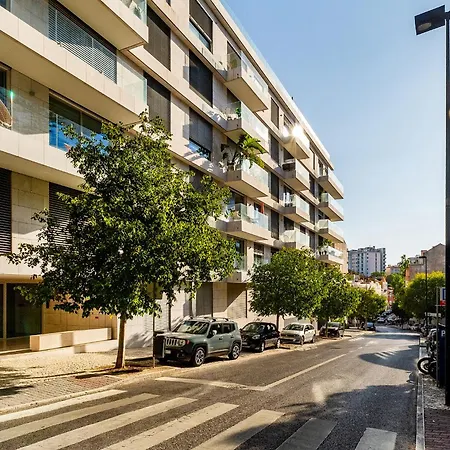 Whome Gem Close To Amoreiras And Rossio *